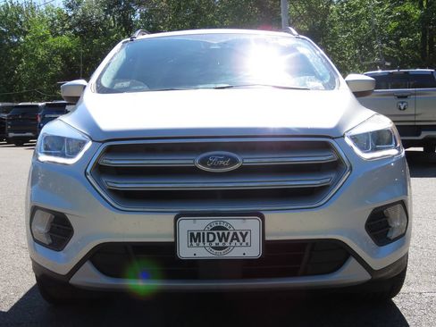 Used 2019 Ford Escape SEL AWD/4WD image 2