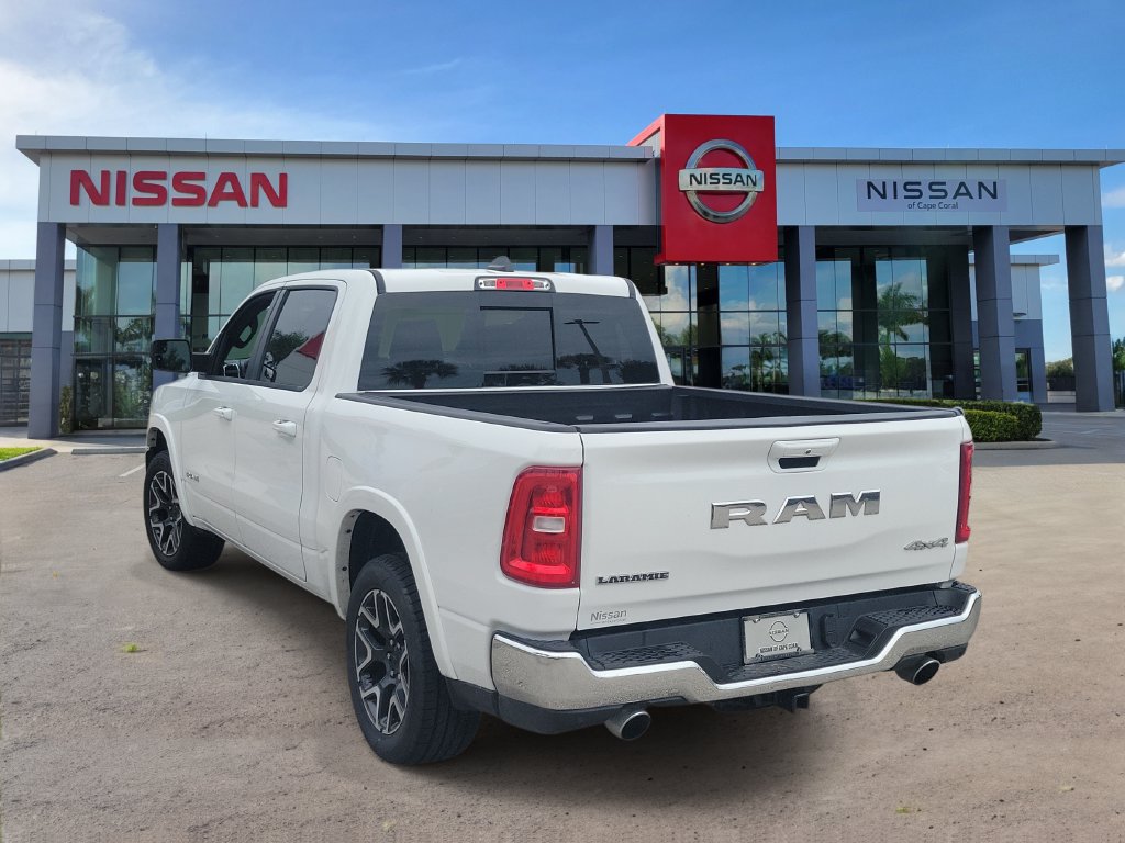 Used 2026 RAM 1500 Laramie AWD/4WD image 4