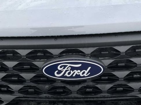 Used 2026 Ford Maverick XL image 13