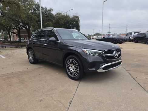 Certified 2026 Mercedes-Benz GLC 300 image 3