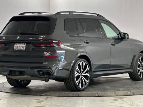 Used 2025 BMW X7 M60i image 2