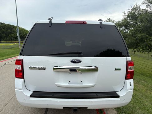 Used 2013 Ford Expedition EL XLT RWD image 12