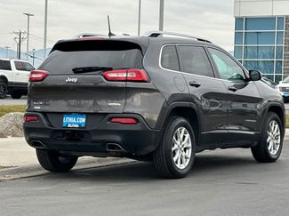 Used 2018 Jeep Cherokee Latitude Plus w/ Cold Weather Group video 2