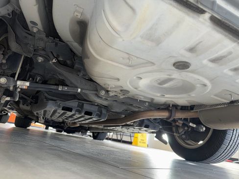 Used 2011 Toyota Camry LE w/ LE Extra-Value Pkg image 20