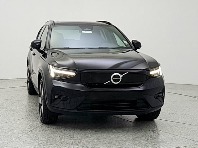 Certified 2023 Volvo XC40 Recharge Ultimate w/ Protection Package Premier AWD/4WD image 2