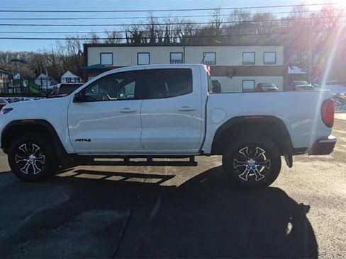 Used 2025 GMC Canyon AT4 w/ Technology Plus Package image 7