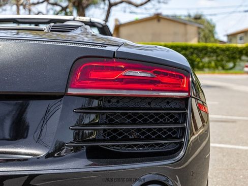 Used 2014 Audi R8 V10 w/ Full Leather Package AWD/4WD image 66