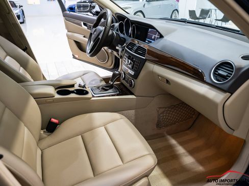Used 2013 Mercedes-Benz C 250 Sedan image 37