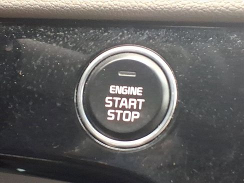 Used 2022 Kia Sportage EX image 32