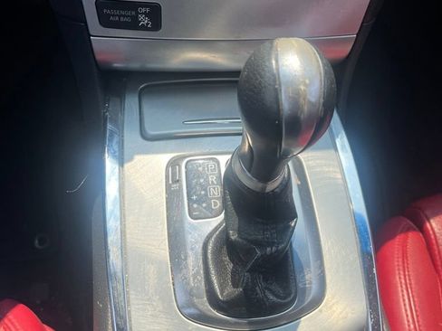 Used 2011 INFINITI G37 IPL RWD image 3