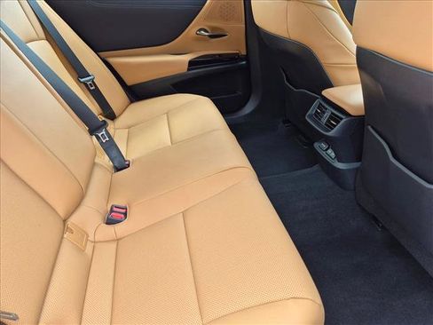 Certified 2025 Lexus ES 350 w/ Premium Package FWD image 19
