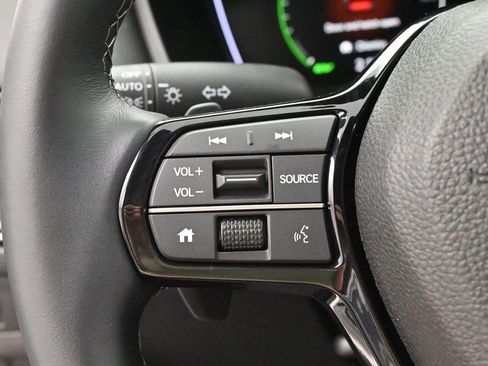 Used 2025 Honda Civic Sport image 17