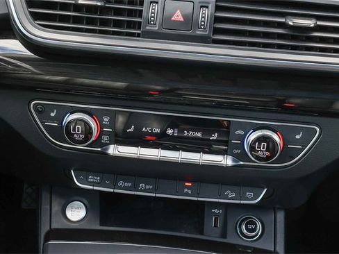 Used 2018 Audi Q5 2.0T Premium Plus w/ Premium Plus Package image 13