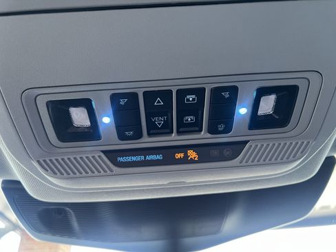 Used 2023 Ford Explorer XLT w/ Equipment Group 202A AWD/4WD image 45