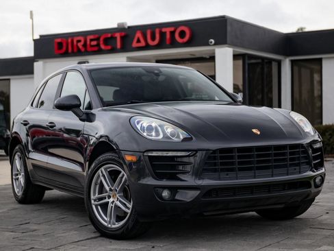 Used 2018 Porsche Macan Sport Edition AWD/4WD image 1