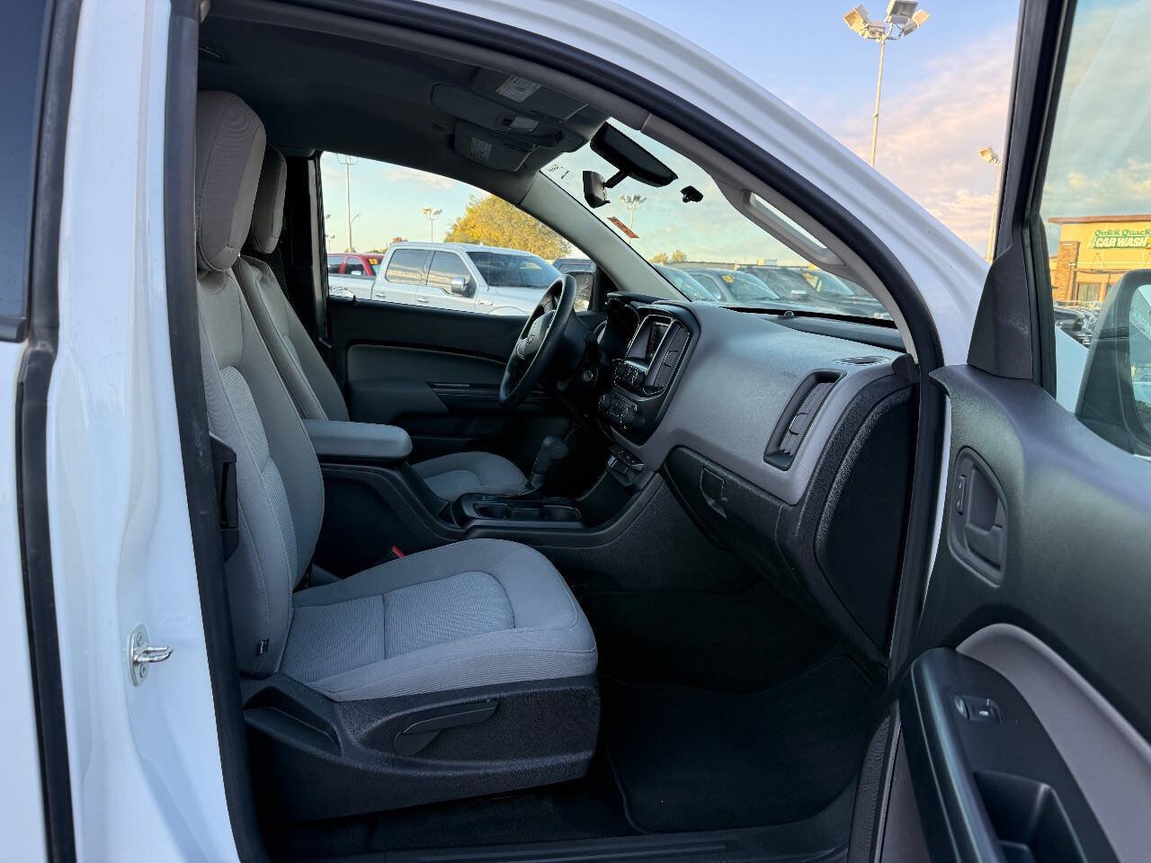 Used 2015 Chevrolet Colorado W/T w/ WT Convenience Package RWD image 14