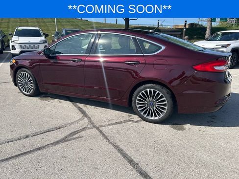 Used 2017 Ford Fusion SE w/ Fusion SE Technology Package FWD image 10