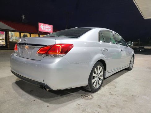 Used 2011 Toyota Avalon Limited FWD image 6