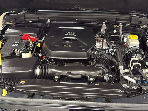 Used 2021 Jeep Wrangler Unlimited Rubicon w/ LED Lighting Group image 25