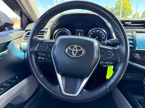 Used 2018 Toyota Camry SE FWD image 20