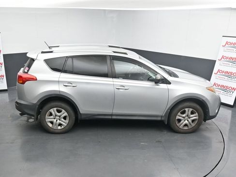 Used 2014 Toyota RAV4 LE image 17