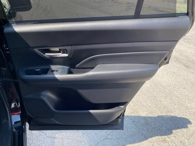 Certified 2025 Toyota Grand Highlander AWD image 26