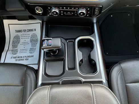 Used 2023 GMC Sierra 1500 SLT image 15