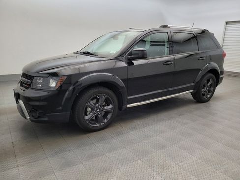 Used 2020 Dodge Journey Crossroad FWD image 2