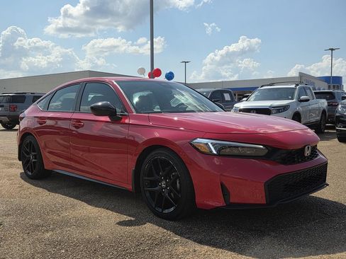 Used 2025 Honda Civic Sport image 3