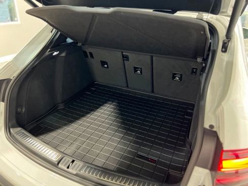 Used 2023 Porsche Macan Turbo image 48