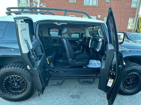 Used 2007 Toyota FJ Cruiser 4WD image 23