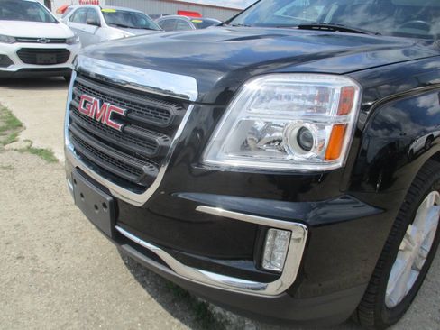Used 2017 GMC Terrain SLE AWD/4WD image 10