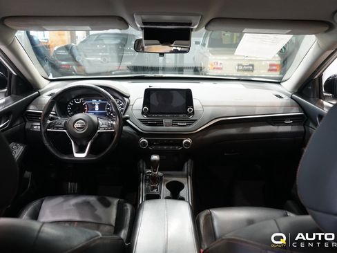 Used 2019 Nissan Altima 2.5 SR FWD image 17