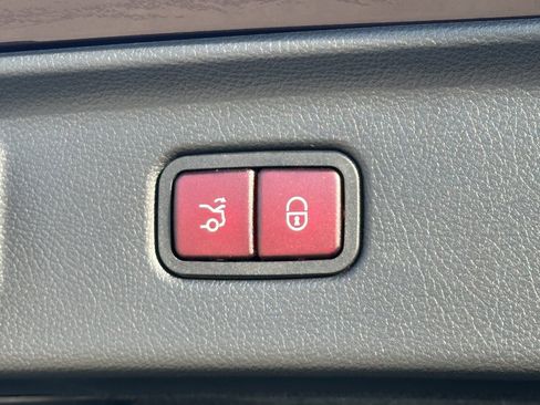 Used 2024 Mercedes-Benz S 580 4MATIC Sedan image 16