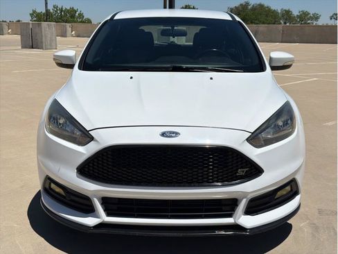 Used 2015 Ford Focus ST FWD image 2