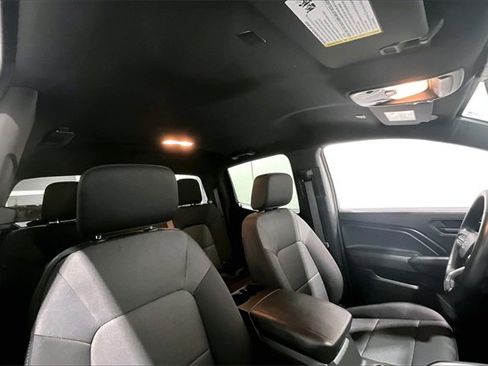 Used 2023 Chevrolet Colorado Trail Boss w/ Technology Package image 29