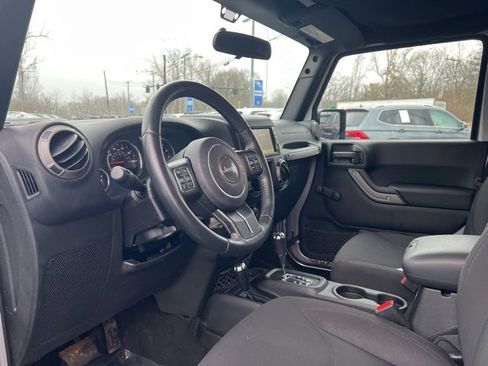Used 2016 Jeep Wrangler Unlimited Sport w/ Connectivity Group image 2