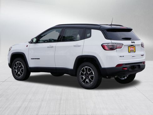 New 2026 Jeep Compass Trailhawk w/ Sun, Sound & Navigation Group image 5