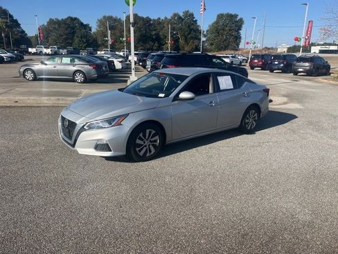 Used 2020 Nissan Altima 2.5 S image 3