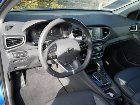 Used 2018 Hyundai Ioniq Limited w/ Limited Ultimate Package 03 image 4