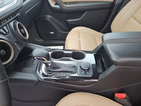 Used 2023 Chevrolet Blazer Premier image 39