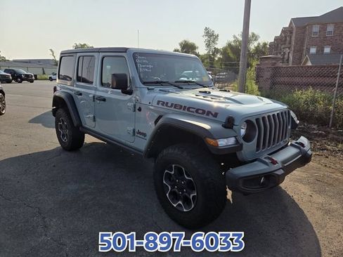 Used 2023 Jeep Wrangler Unlimited Rubicon w/ Cold Weather Group AWD/4WD image 3