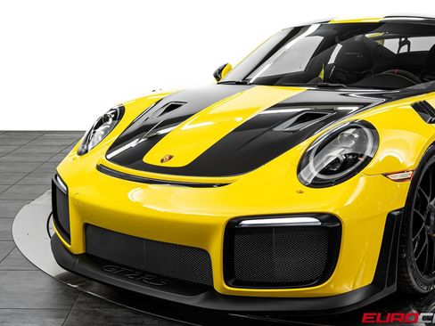 Used 2019 Porsche 911 GT2 RS RWD image 16