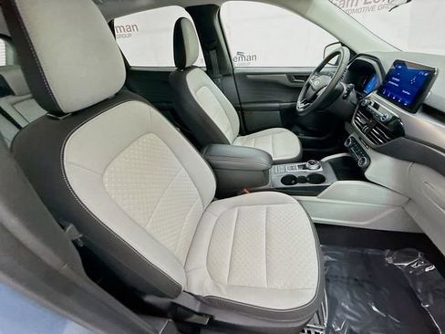 Used 2024 Ford Escape Active image 27