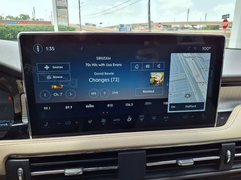 Used 2023 Lincoln Corsair FWD w/ Equipment Group 101A image 19