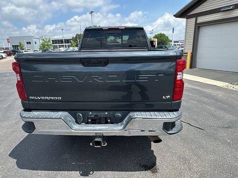 Used 2020 Chevrolet Silverado 2500 LT w/ Convenience Package AWD/4WD image 4