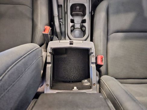 Used 2019 Jeep Wrangler Unlimited Sahara w/ Uconnect 4C Nav & Sound Group image 22