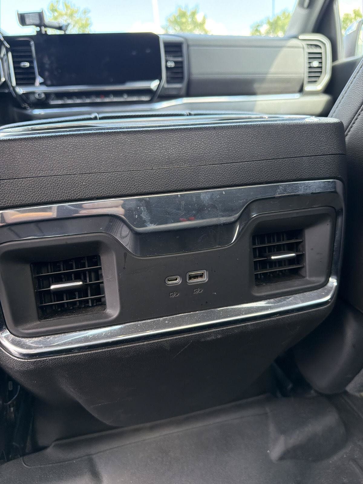 Used 2023 Chevrolet Silverado 1500 LTZ AWD/4WD image 11