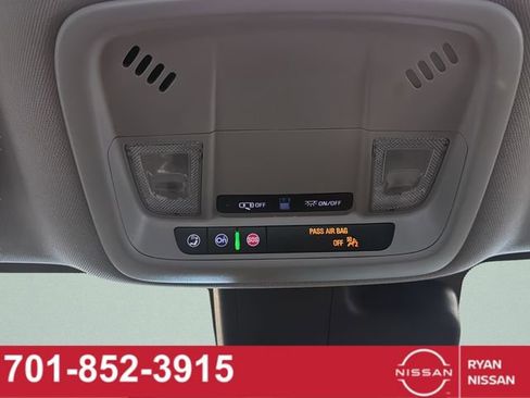 Used 2024 Chevrolet Malibu LT FWD image 33
