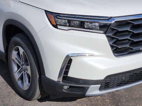 New 2025 Honda Pilot EX-L image 10